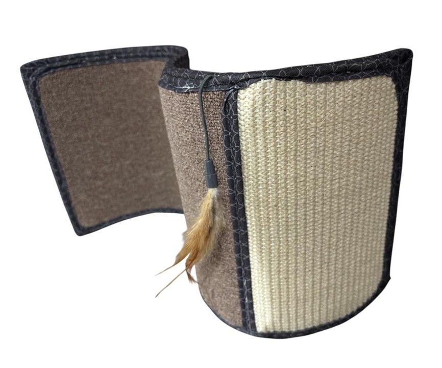 Rascador Para Gato Curvo Con Colgante Color Café